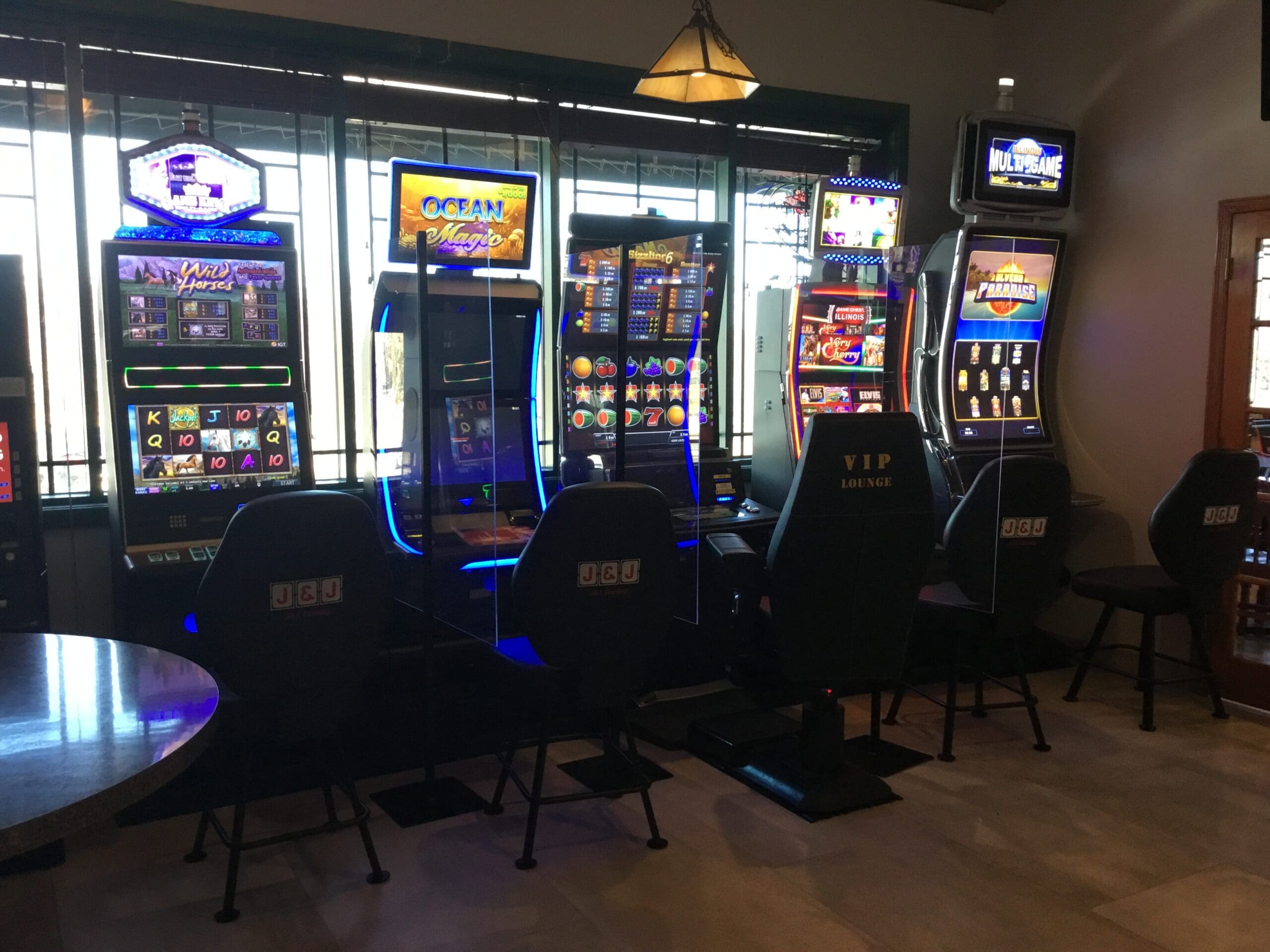 Video Gaming at Carmina’s in Elgin, IL Video Gaming in Elgin