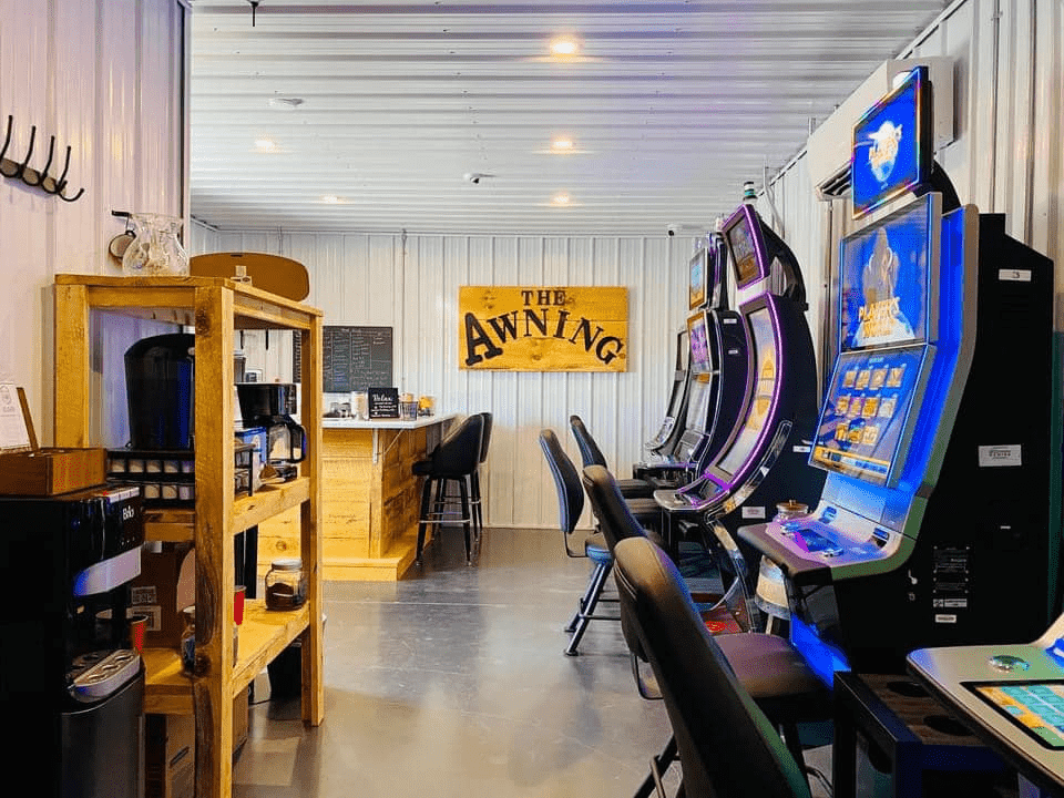 Video Gaming at The Awning in Taylor Springs, IL Video Gaming in Taylor Springs