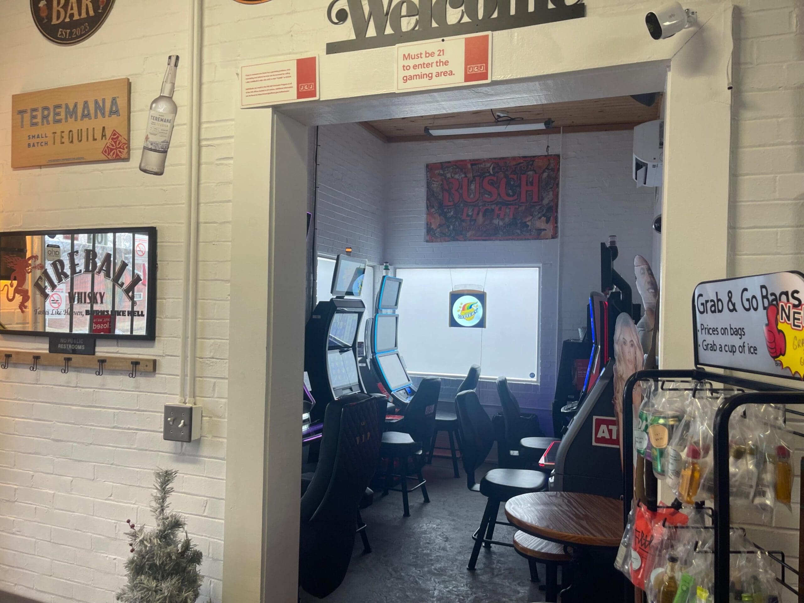 Video Gaming at Brown Bag Liquors, LLC in Paris, IL