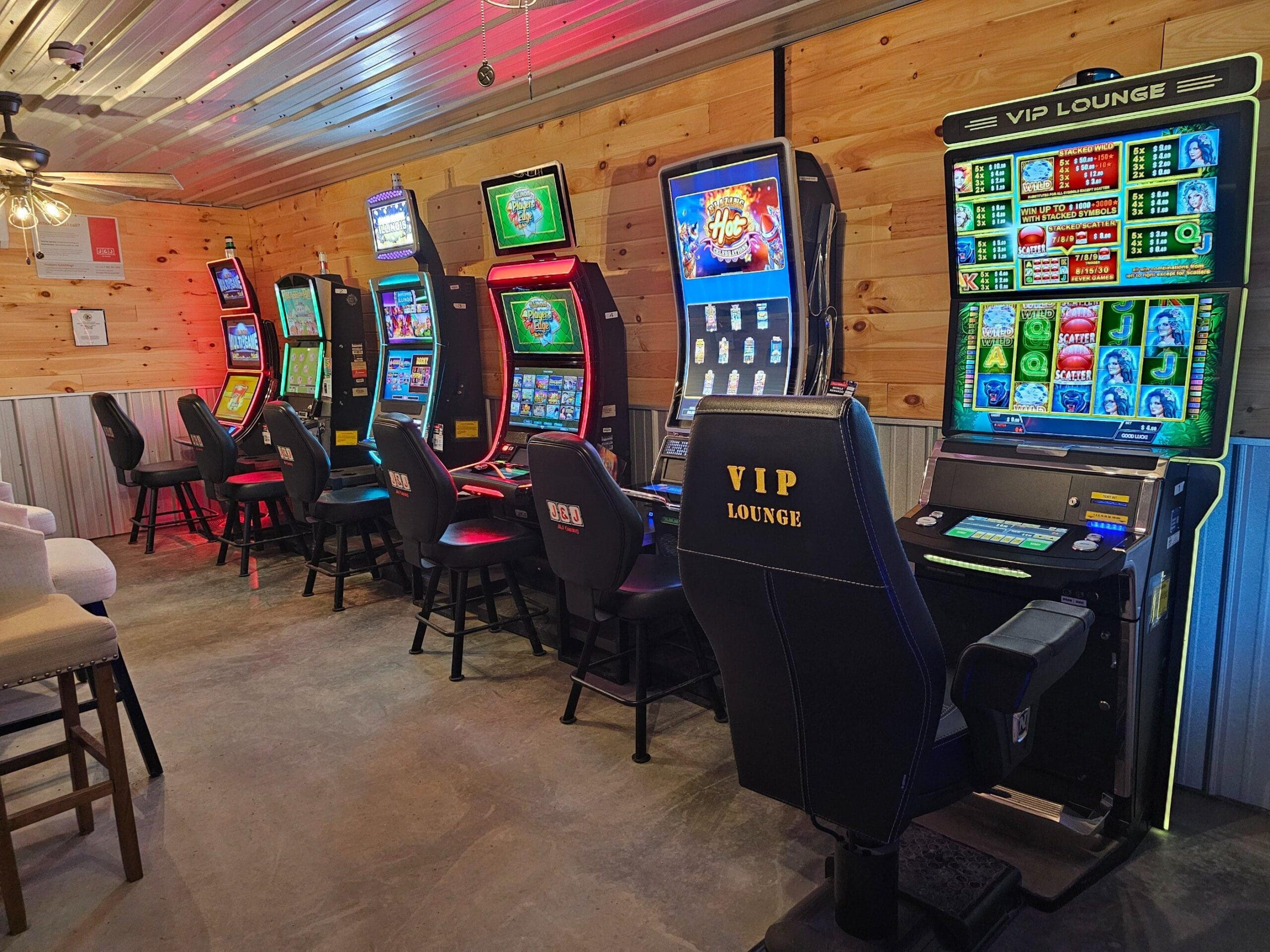 Video Gaming at Bud’s Hangout in Ramsey, IL