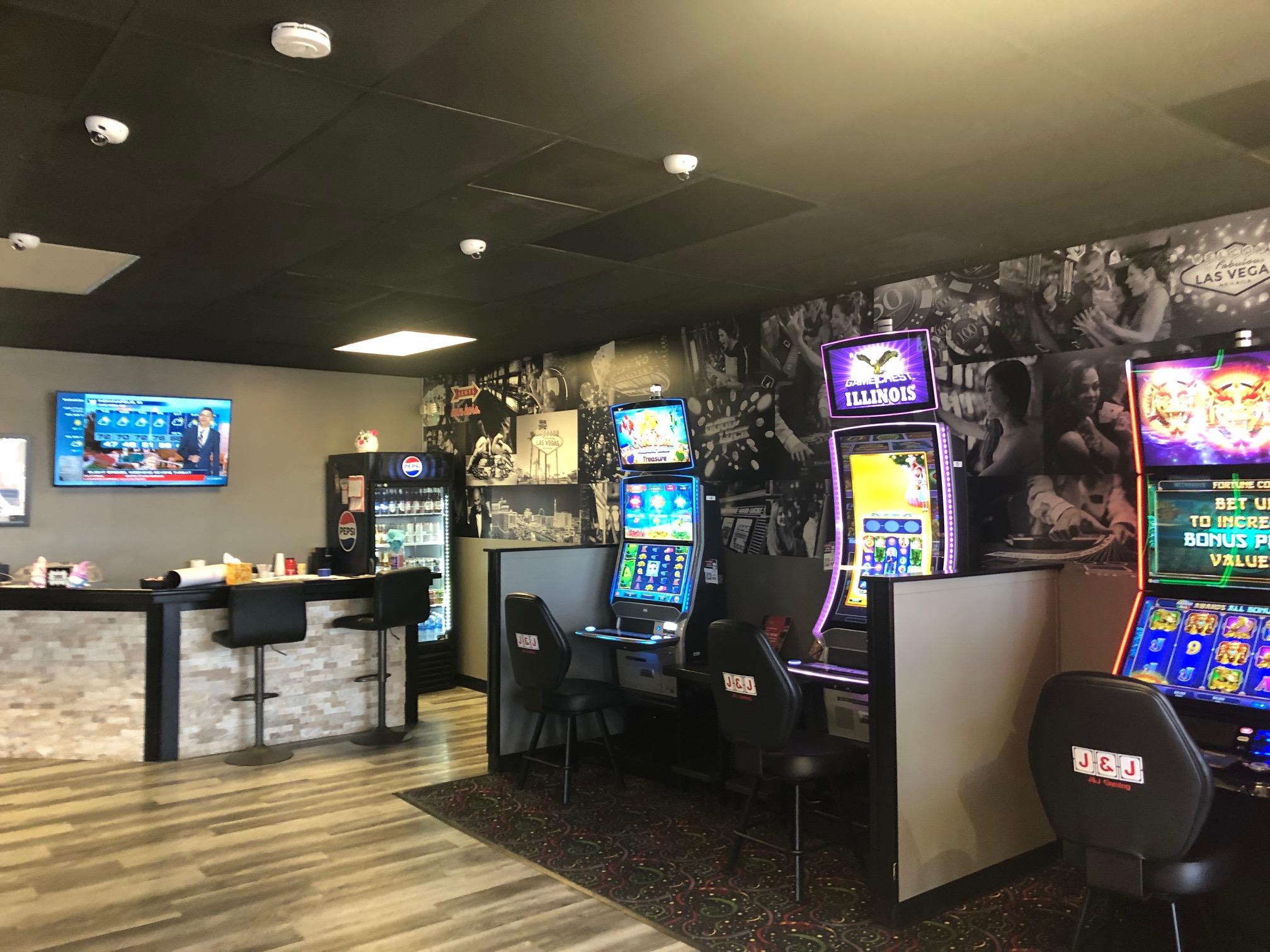 Video Gaming at Debbie’s - 2 in Danville, IL Video Gaming at Debbie’s - 2 in Danville, IL