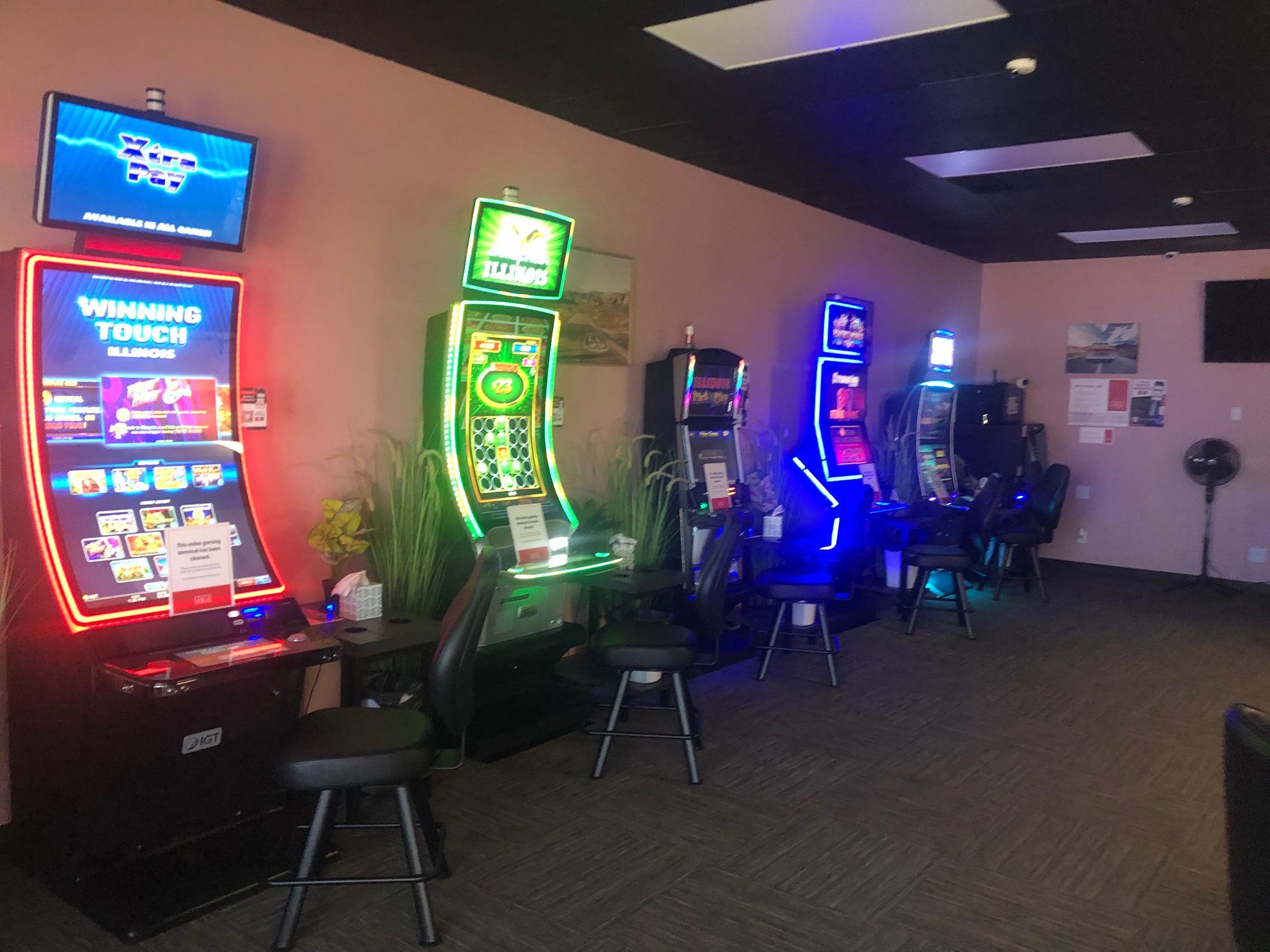 Video Gaming at Miss Kimmees in Springfield, IL Video Gaming at Miss Kimmees in Springfield, IL