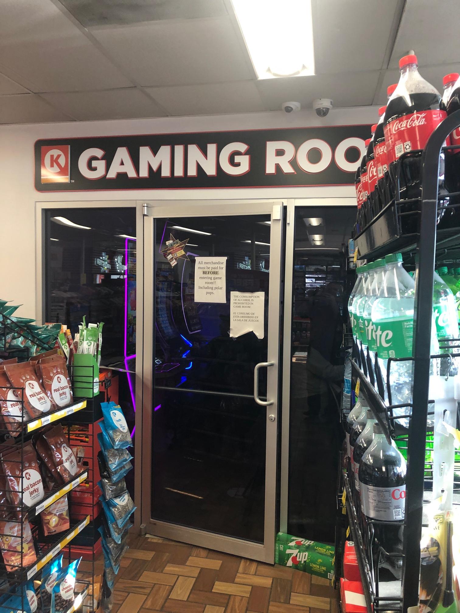 Video Gaming at Circle K #4701432 in Mahomet, Illinois