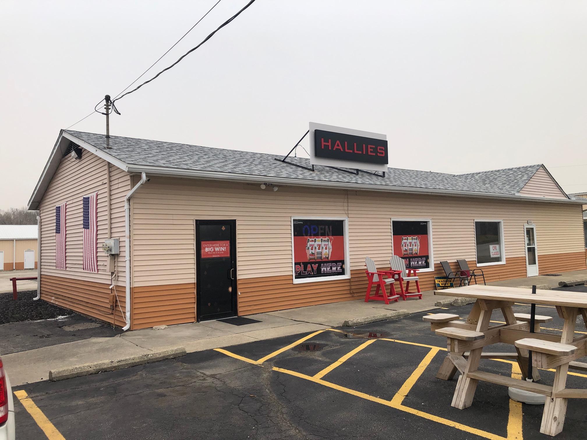 Video Gaming at Hallie’s in Decatur, IL Video Gaming at Hallie’s in Decatur, IL