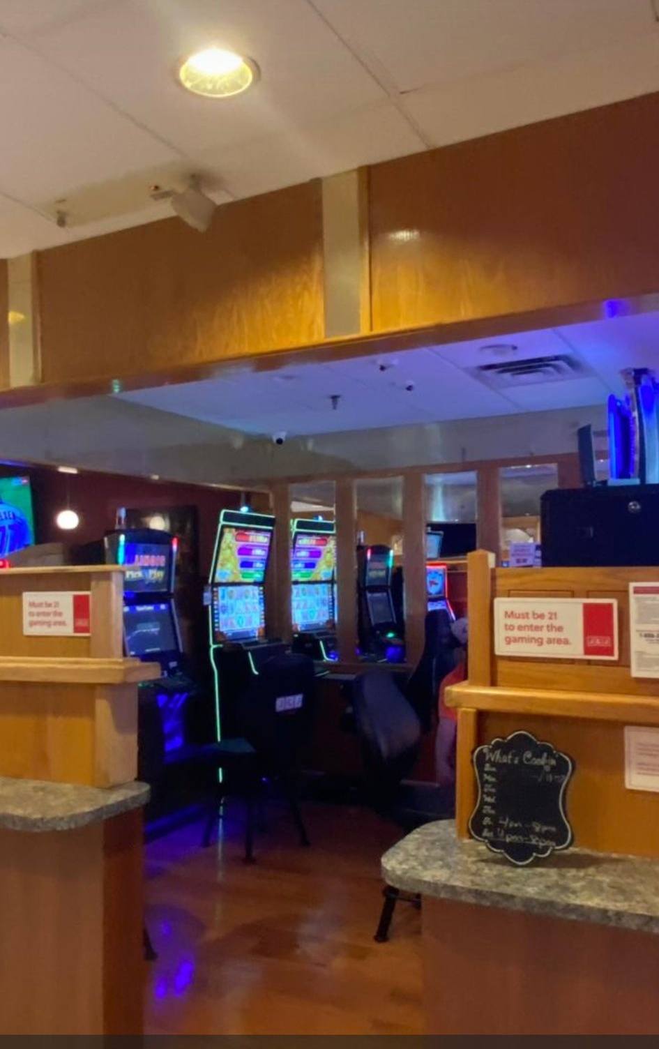 Video Gaming at Baby Bull's Family Restaurant in Pontiac, IL