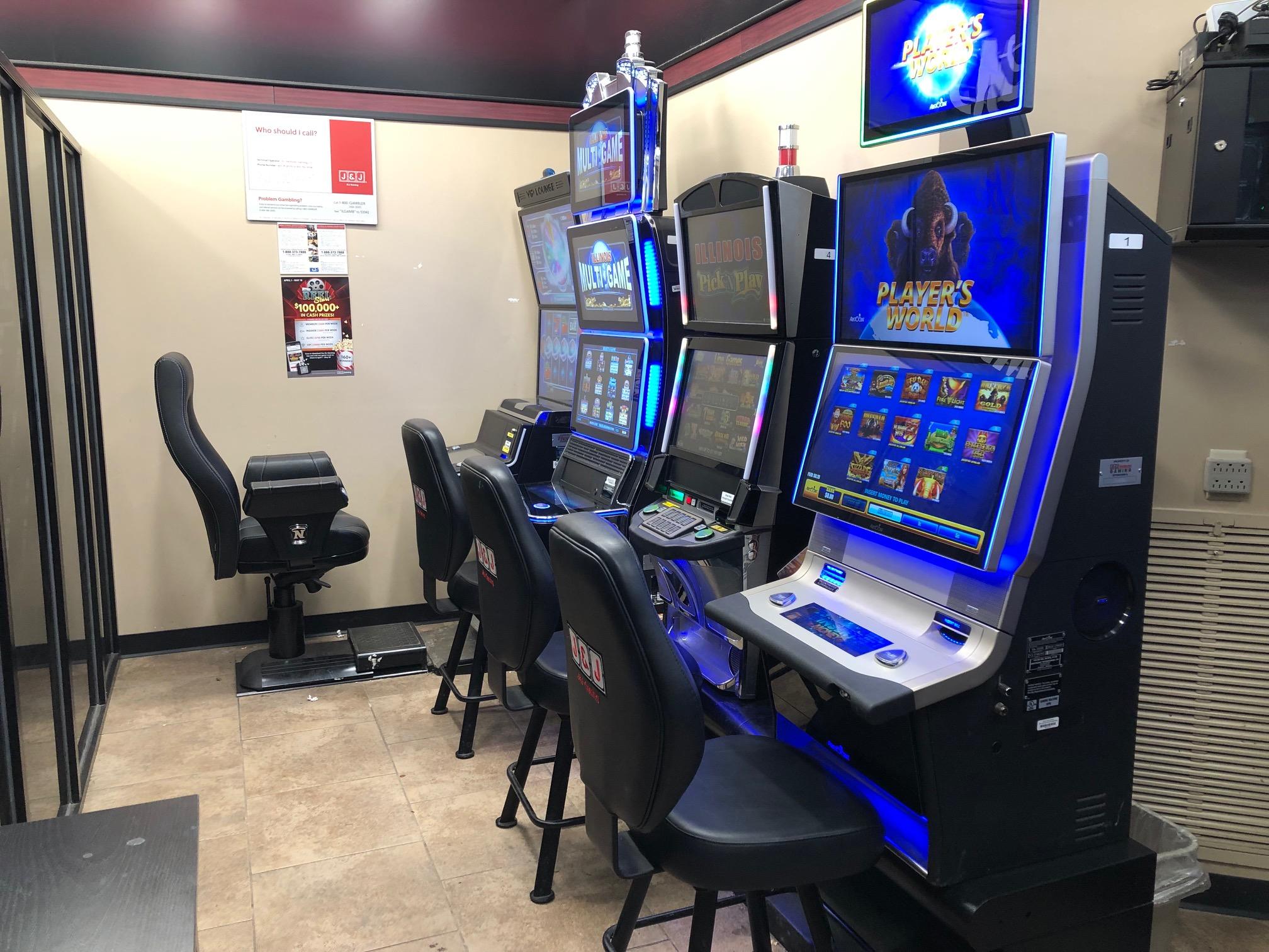 Video Gaming at Casey's General Store #2897 in Mascoutah, IL