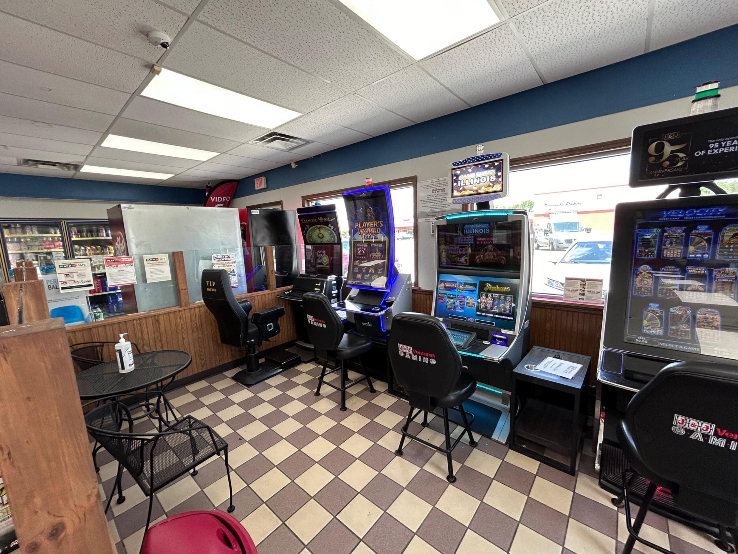 Video Gaming at Express Lane Gas & Food Mart in East Moline, IL