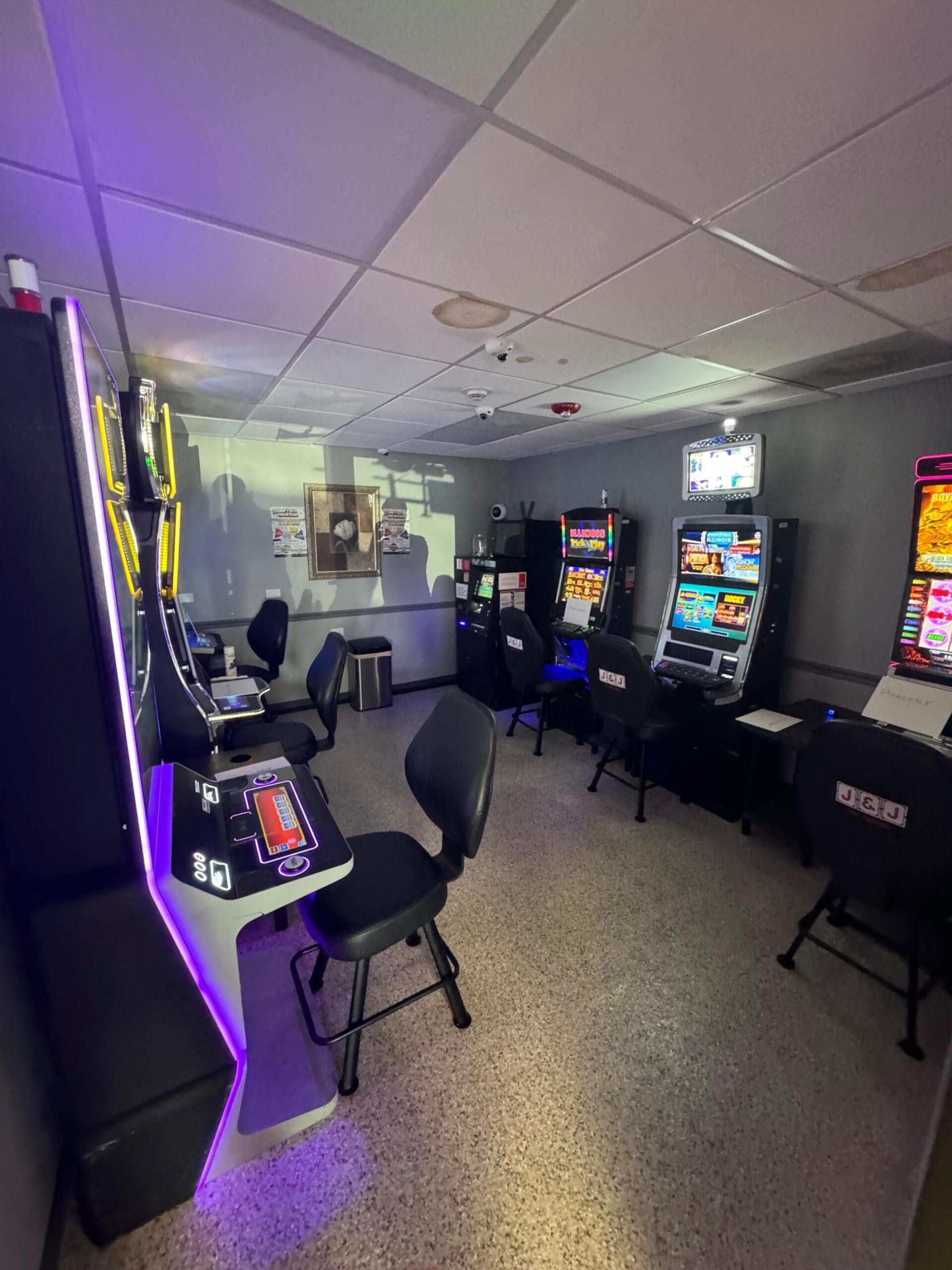 Video Gaming at Old Chicago Red Hots in Antioch, IL Video Gaming at Old Chicago Red Hots in Antioch, IL