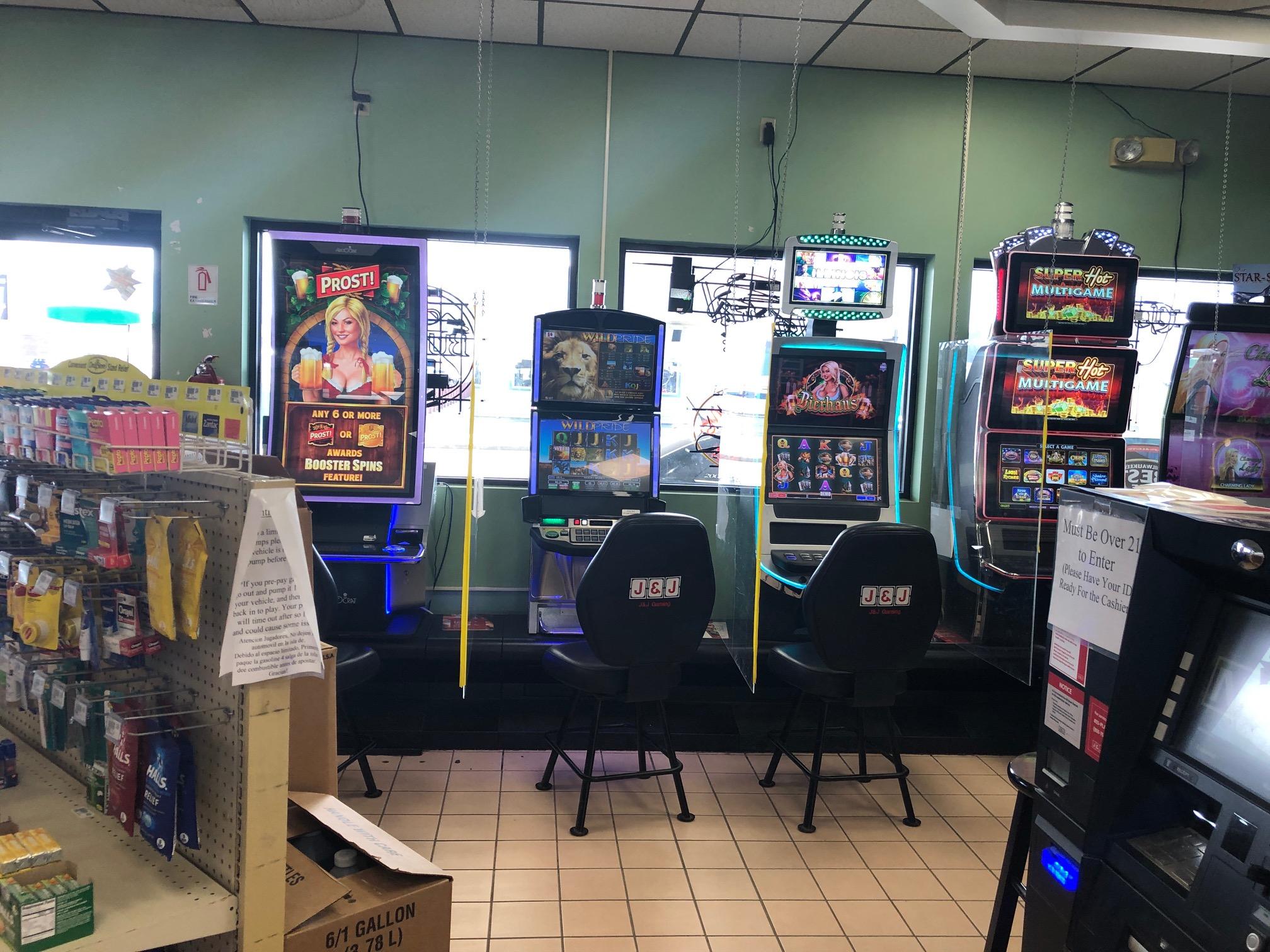 Video Gaming at Ayerco Convenience Center in Lincoln, IL Video Gaming at Ayerco Convenience Center in Lincoln, IL