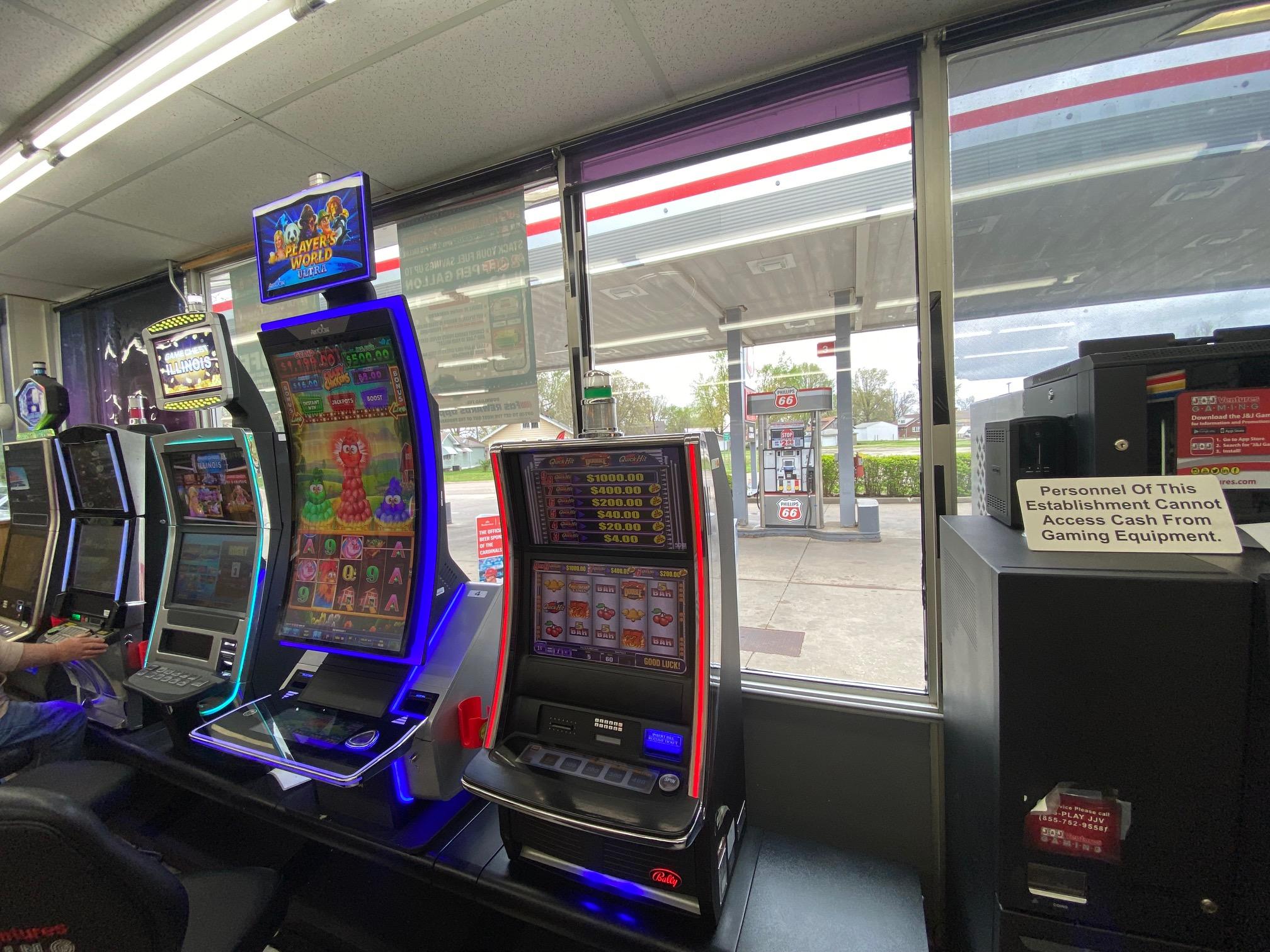 Video Gaming at Fas Mart #569 in Gillespie, IL Video Gaming at Fas Mart #569 in Gillespie, IL